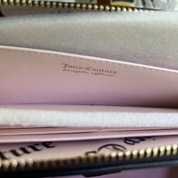 NWT-Juicy Couture Black Velvet wallet. - Picture 5 of 6